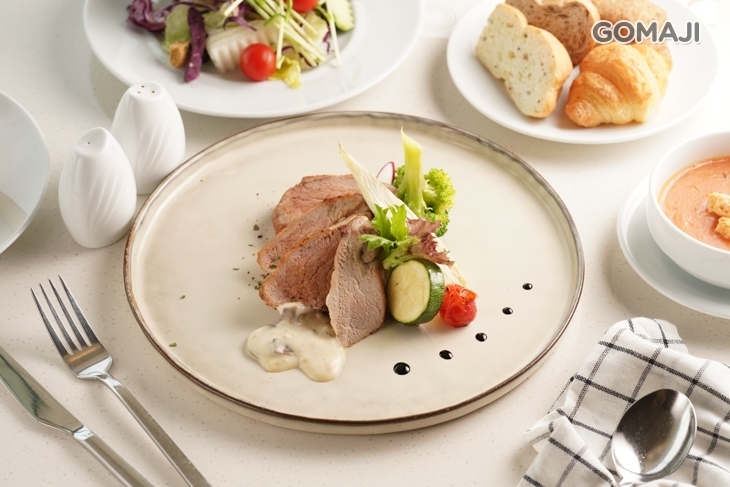 和逸飯店‧高雄中山 Cozzi THE Roof