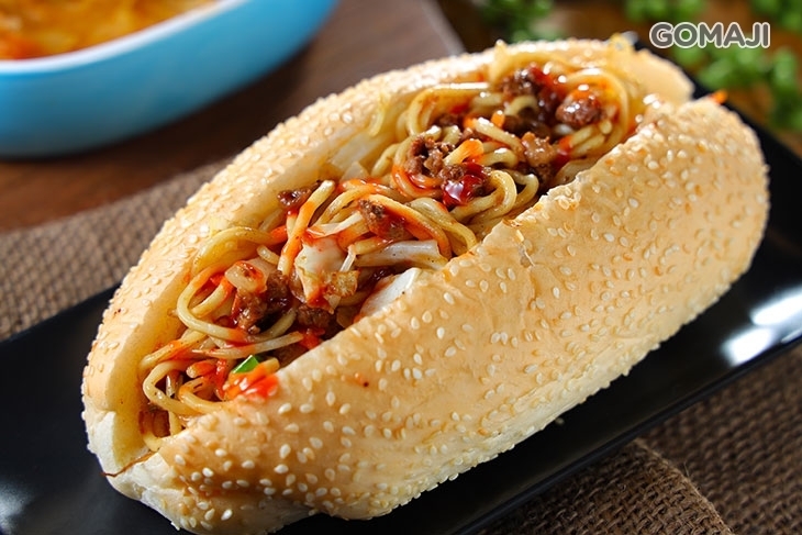 卡茲馬炒麵麵包