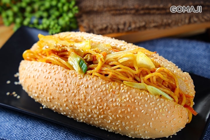 卡茲馬炒麵麵包