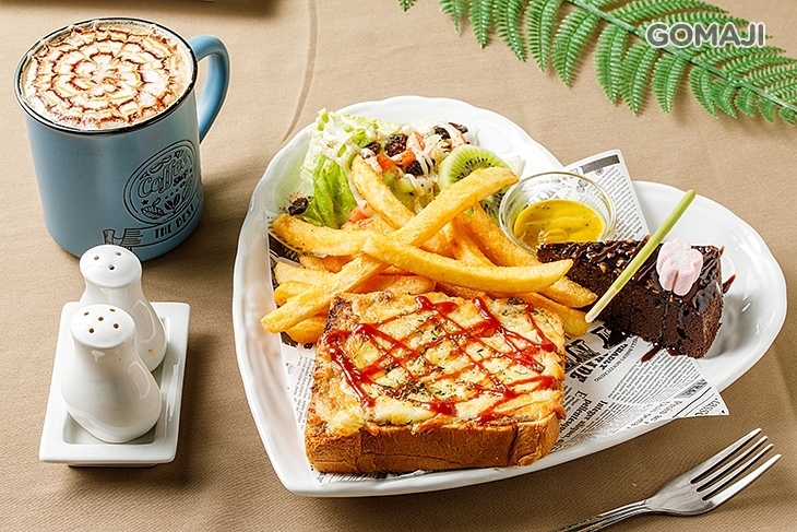 摘星樓 星月360度旋轉景觀餐廳