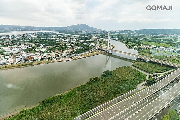 摘星樓 星月360度旋轉景觀餐廳