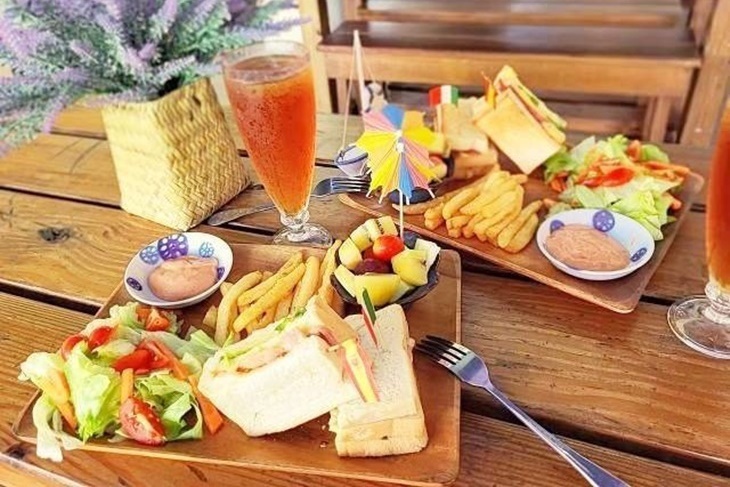 北海岸-人魚空間彩虹會館