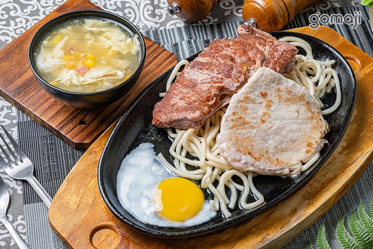 復興牛排‧咖哩飯‧丼飯