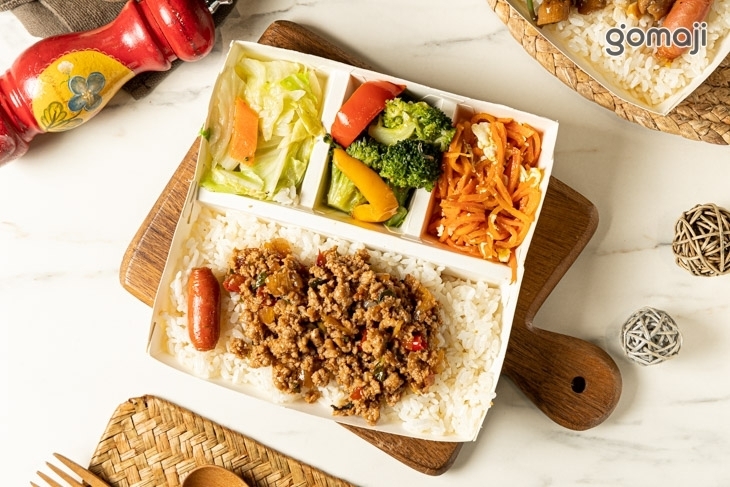 五方市中式便當專賣店