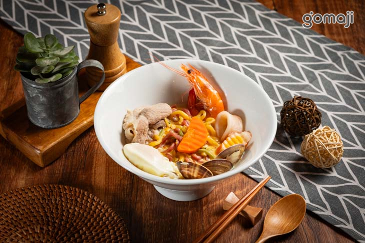 二番紅鍋燒食事(林森店)