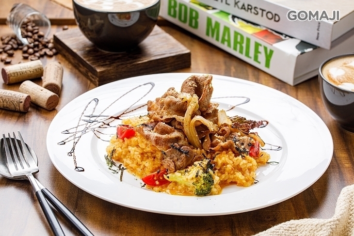 順天外科文創咖啡餐酒館