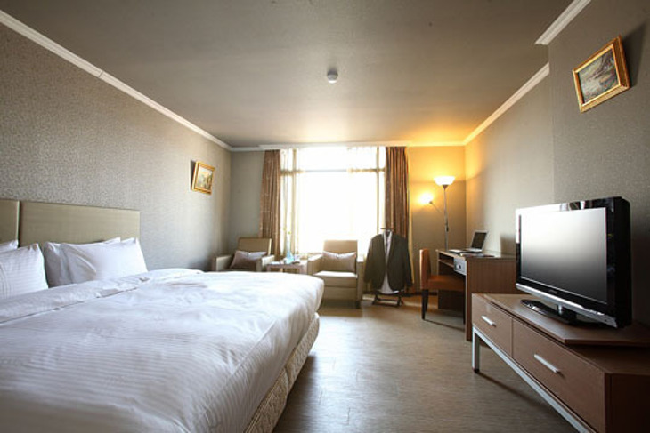 Hotel j日月光國際飯店(新竹館)