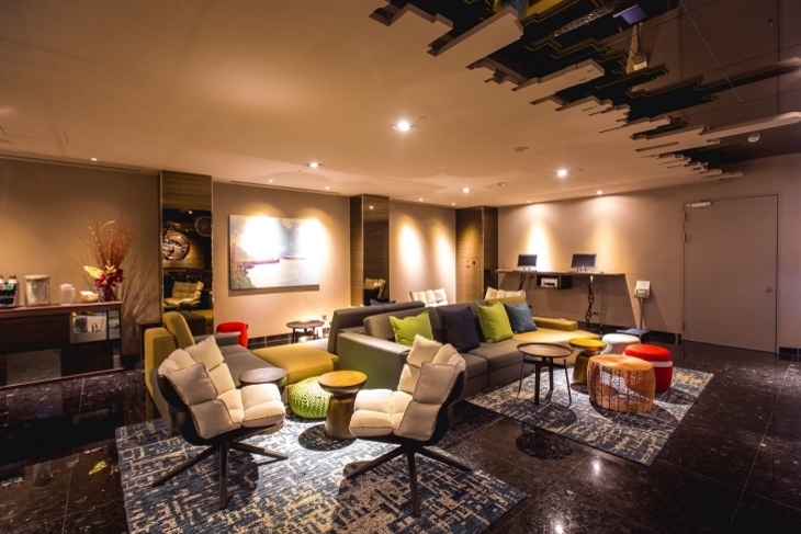 頭等艙飯店 高雄站前館