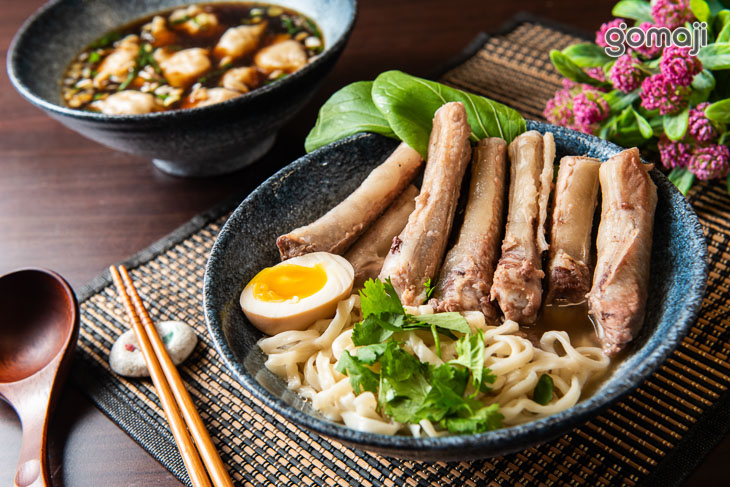 品藏牛肉麵X咖喱簡餐