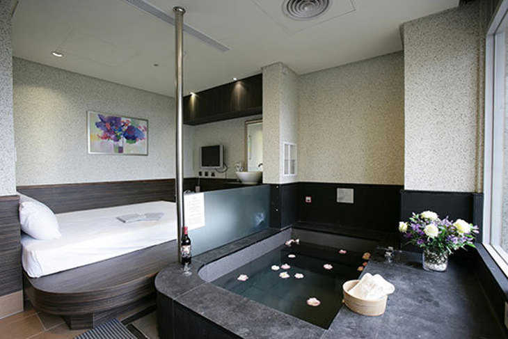 福容溫泉會館 淡水紅樹林