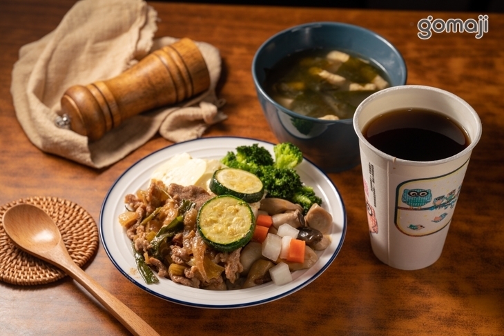 月宮寶盒烤肉飯