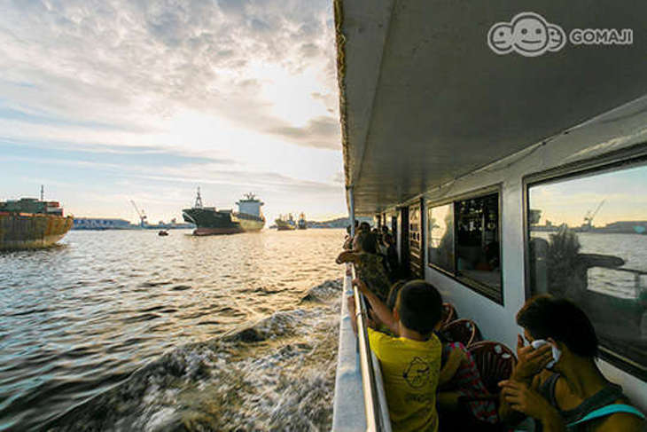 高雄港觀光遊港-占岸一號