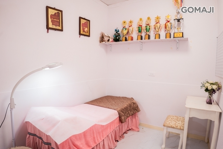 Jenny 珍妮美甲美睫