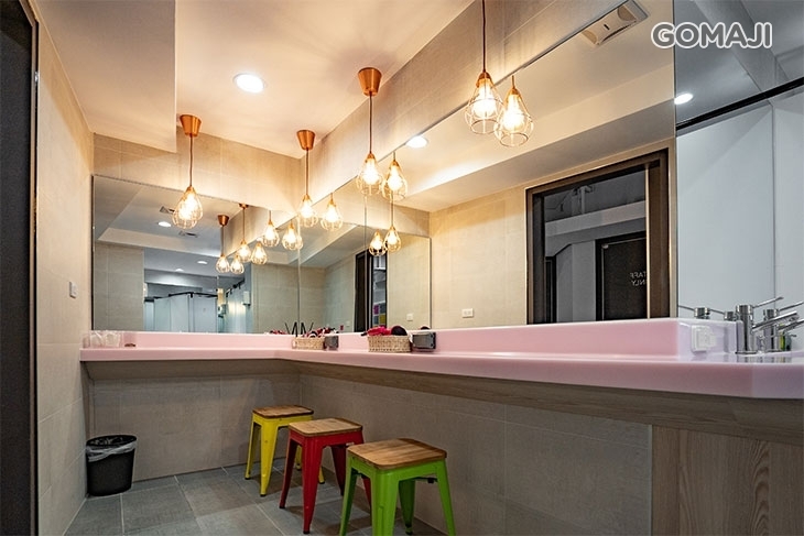 台中火車站-旅巷自在輕旅