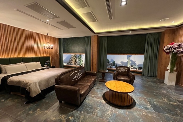 台中-水瓶汽車旅館