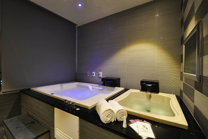 萬里-金湯溫泉會館