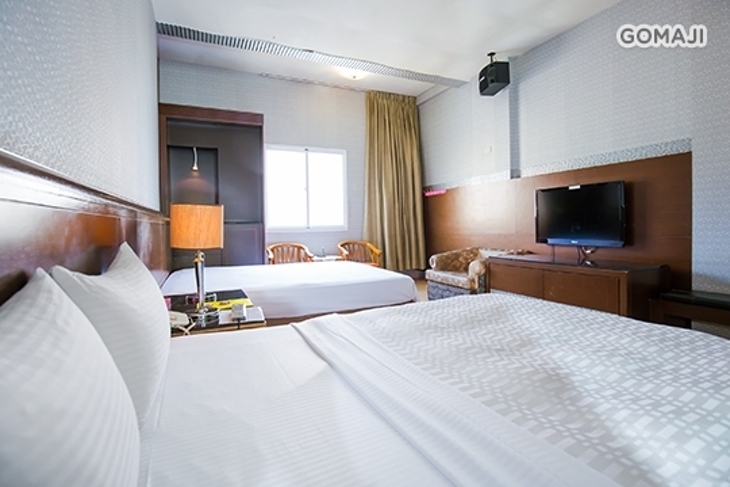 雲林-七彩湖SPA汽車旅館