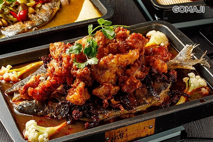 87霸氣烤魚火鍋