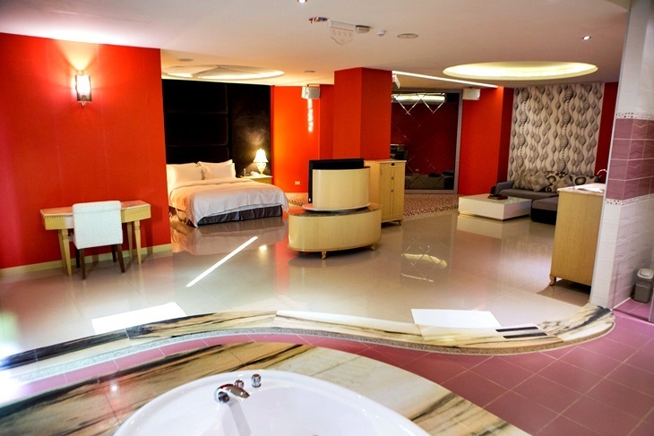 彰化-歐遊國際連鎖精品旅館(時尚館)