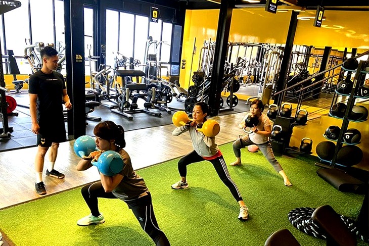 奧美伽24H智能健身會館