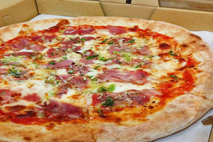 競技場窯烤手工披薩