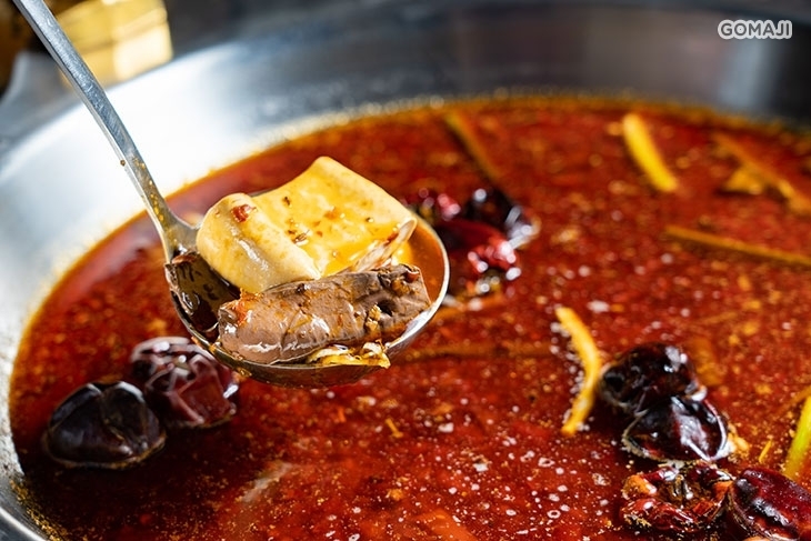 椰林世界椰子雞跨界鍋物餐廳