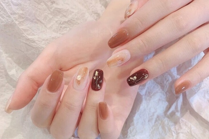 靚晶晶美甲美睫紋繡護膚館