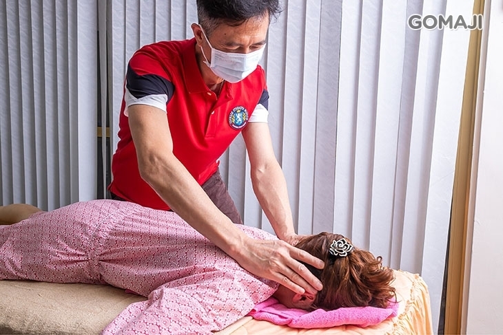 夏天足體指油壓