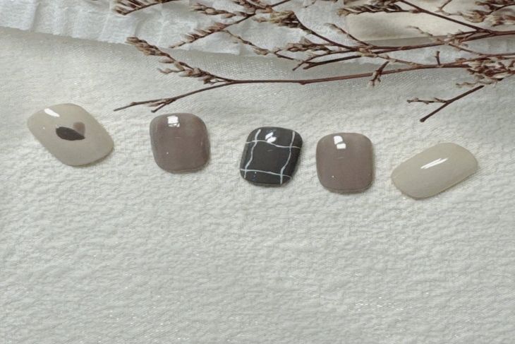 ViVi nails