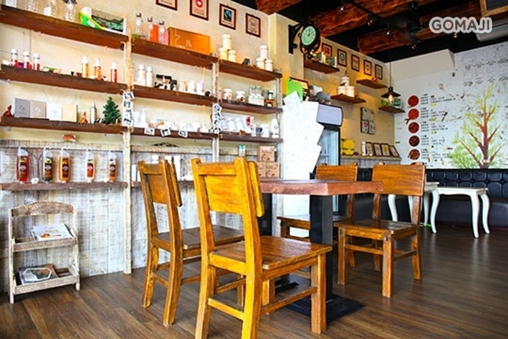 98 Tea Cafe' 台中英才店