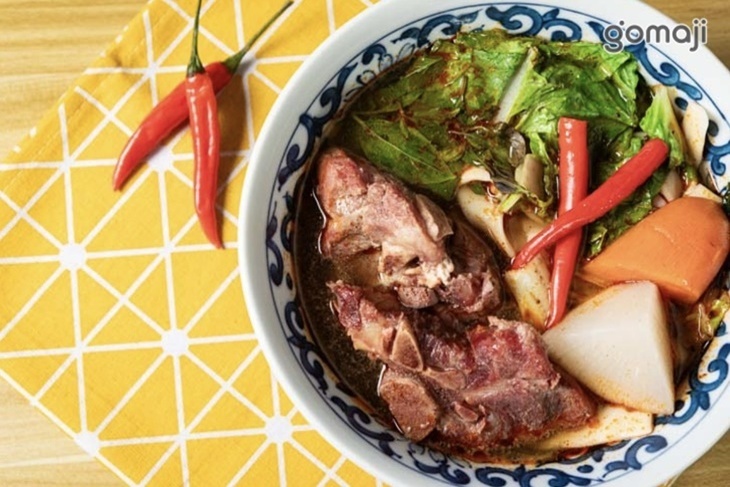 有骨氣牛肉麵鍋燒麵