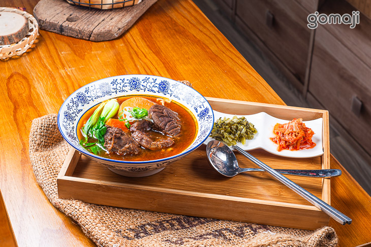 光驛站CROWN house (頭城)|咖啡|燒烤|餐酒