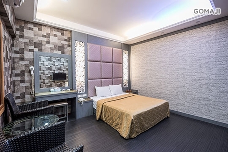 屏東-楓情汽車旅館