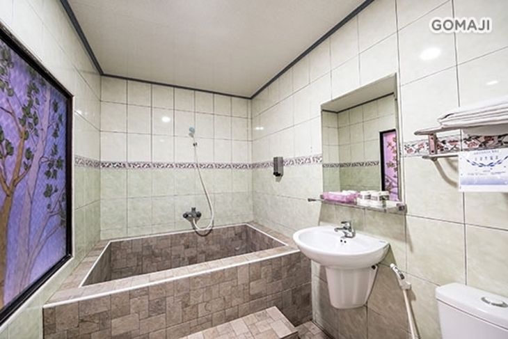 屏東-楓情汽車旅館