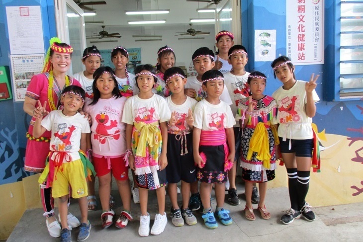 一起夢想－鐵皮屋下的課輔班