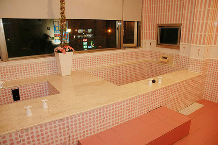 萬里-金湯溫泉會館