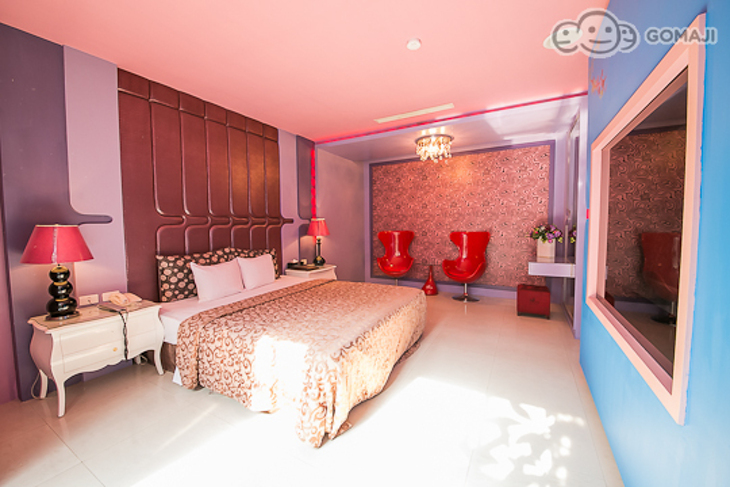 台南-媜13渡假汽車旅館