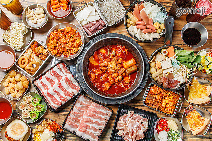 甩鍋雞볶찜韓式炒雞吃到飽(西門店)