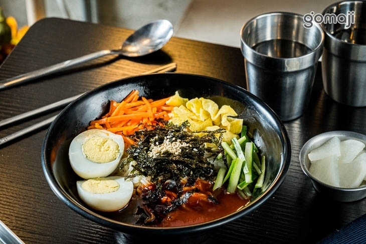 摸摸韓食堂 모모식당(台中一中店)