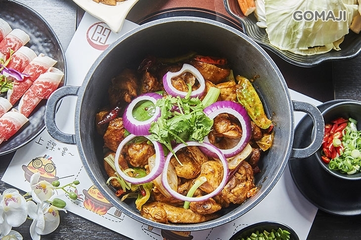 港式聞雞起爐麻辣雞煲火鍋