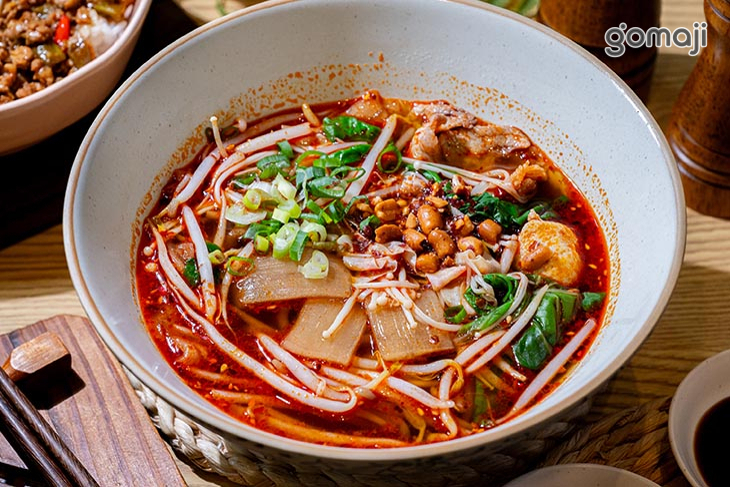 貳么柒川式麵館