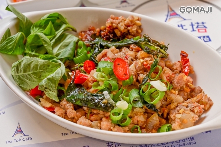 小鉄塔複合式餐廳Tea Tok Cafe'