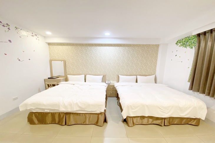 桃園中壢捷適商旅