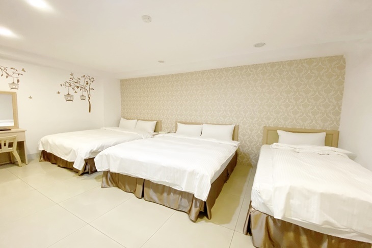 桃園中壢捷適商旅