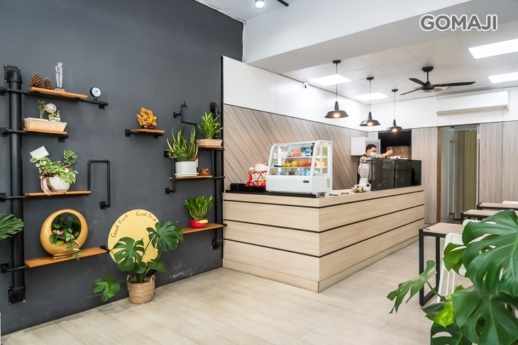 Spring Bar 春天享受吧