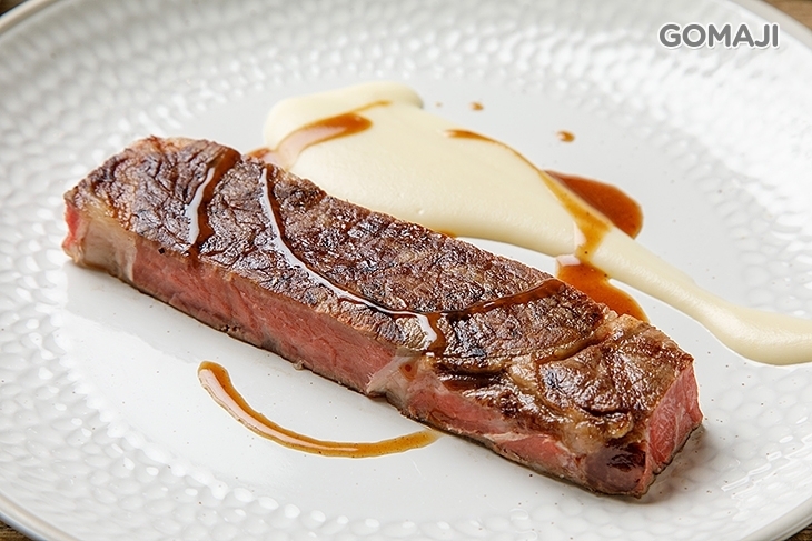 S Hotel-S Restaurant & Bar