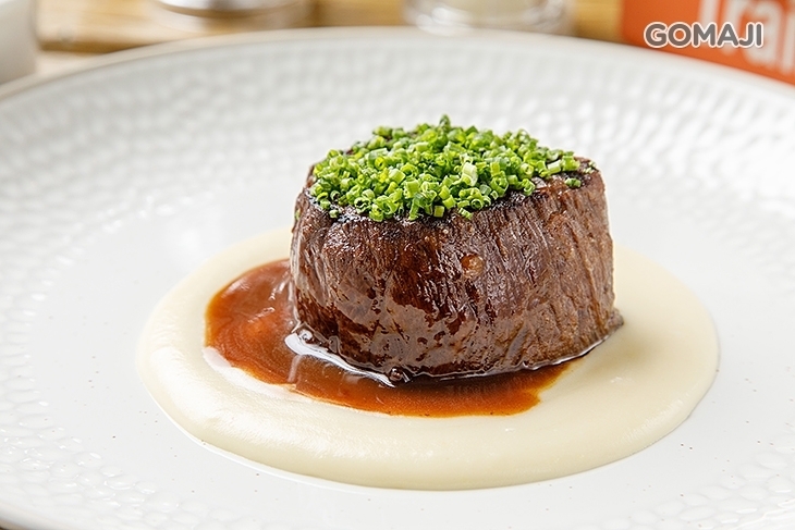 S Hotel-S Restaurant & Bar