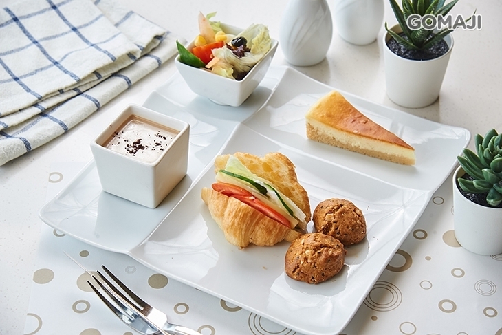 和逸飯店‧高雄中山 Cozzi THE Roof