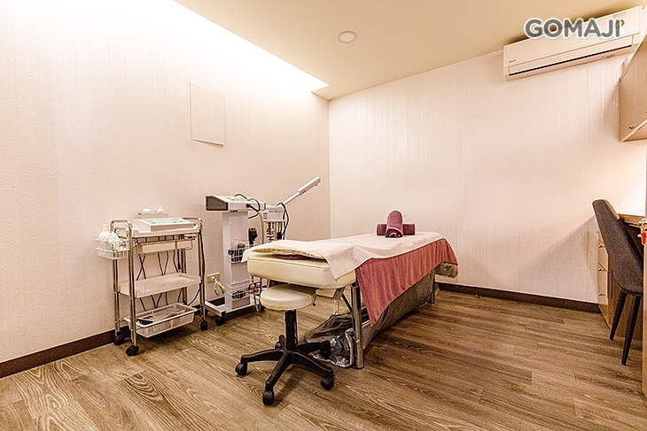 依珊依勢SPA美容