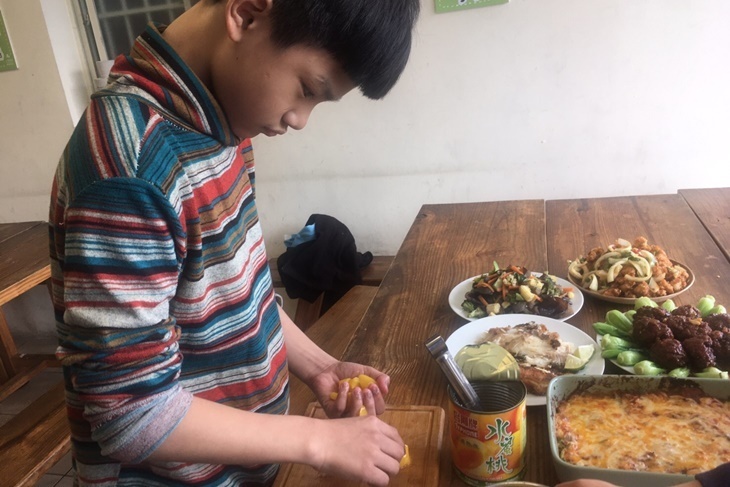 一起夢想－小草書屋星光晚餐